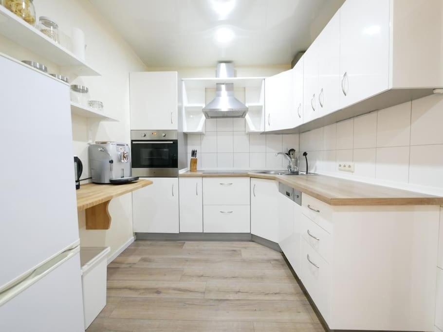 61 M2 Erdgeschosswohnung Mit Eigenem Parkplatz Vorm Haus Osnabrück Kültér fotó